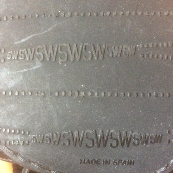 Stuart Weitzman Black Leather Triple Buckle Strappy Open Toe Rocker Heels Size 7 - Picture 8 of 8